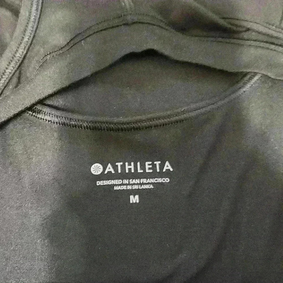 Athleta Simone Biles Because  I Can  Nitro Black Tank - Picture 7 of 7